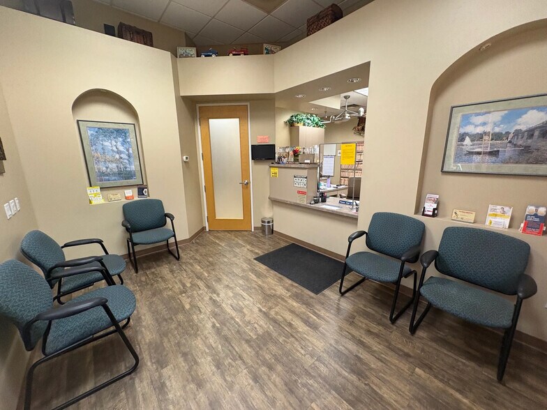 4824 E Baseline Rd, Mesa, AZ à louer - Photo intérieure – Image 3 sur 7
