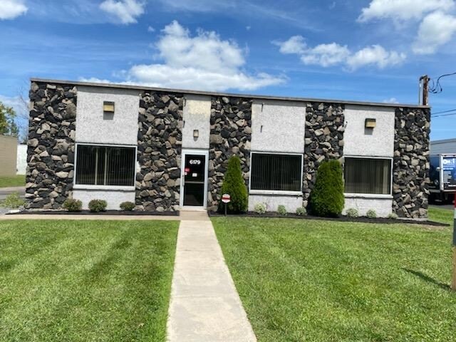 6179 Molloy Rd, East Syracuse, NY à louer - Photo de l’immeuble – Image 2 sur 5