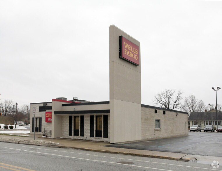 2926 Mishawaka Ave, South Bend, IN à vendre - Photo principale – Image 2 sur 3