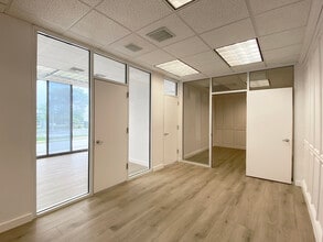 420 S Dixie Hwy, Coral Gables, FL à louer Photo intérieure– Image 2 sur 25