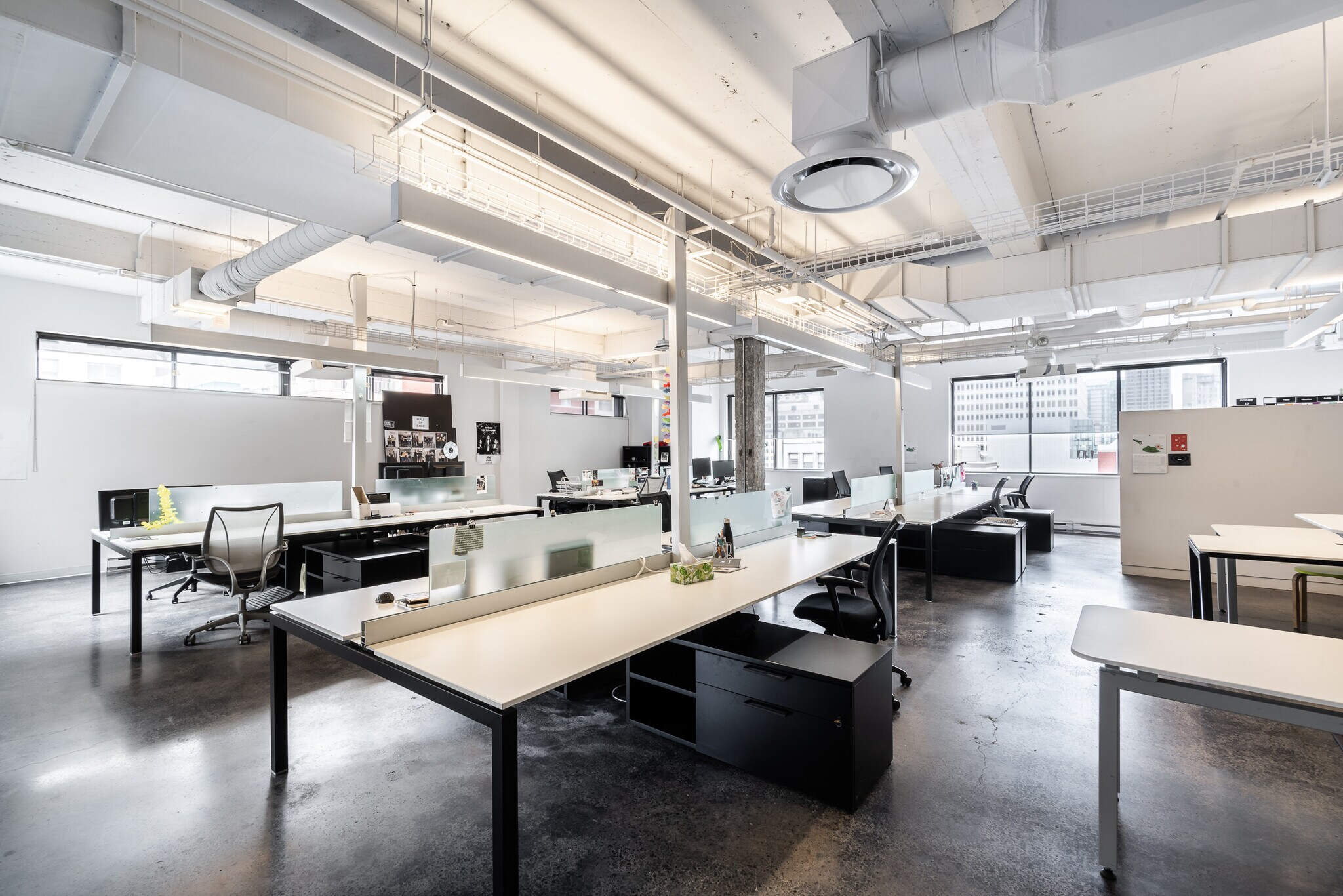 2100-2110 Rue Drummond, Montréal, QC à louer Photo intérieure– Image 1 sur 20