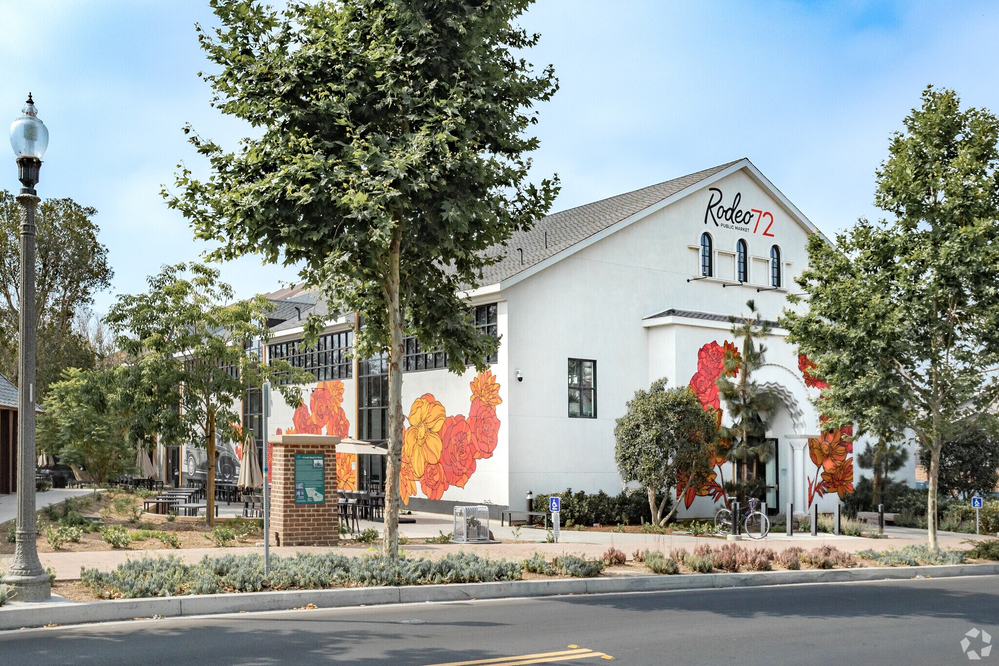 7012 Walnut Grove Dr, Whittier, CA à louer Photo de l’immeuble– Image 1 sur 66