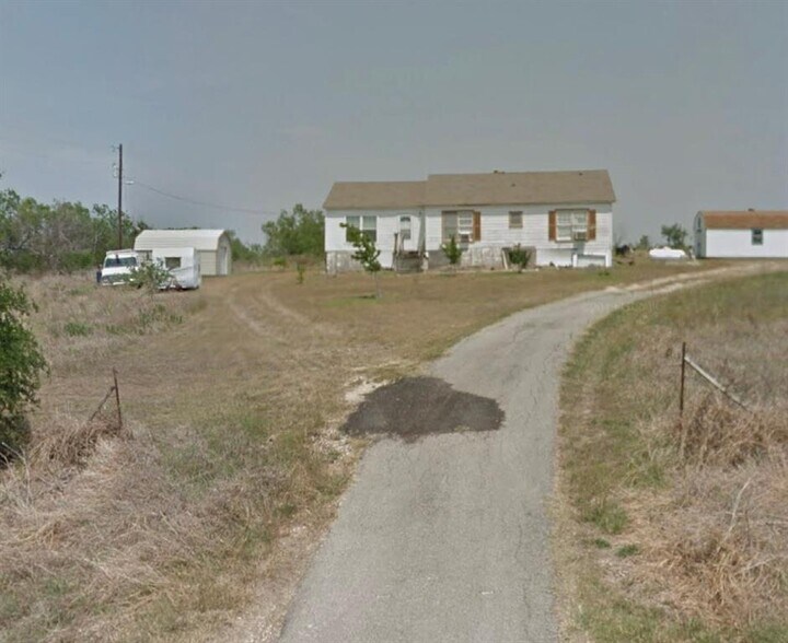 415 Holz Rd, Niederwald, TX à vendre - Photo de l’immeuble – Image 3 sur 4