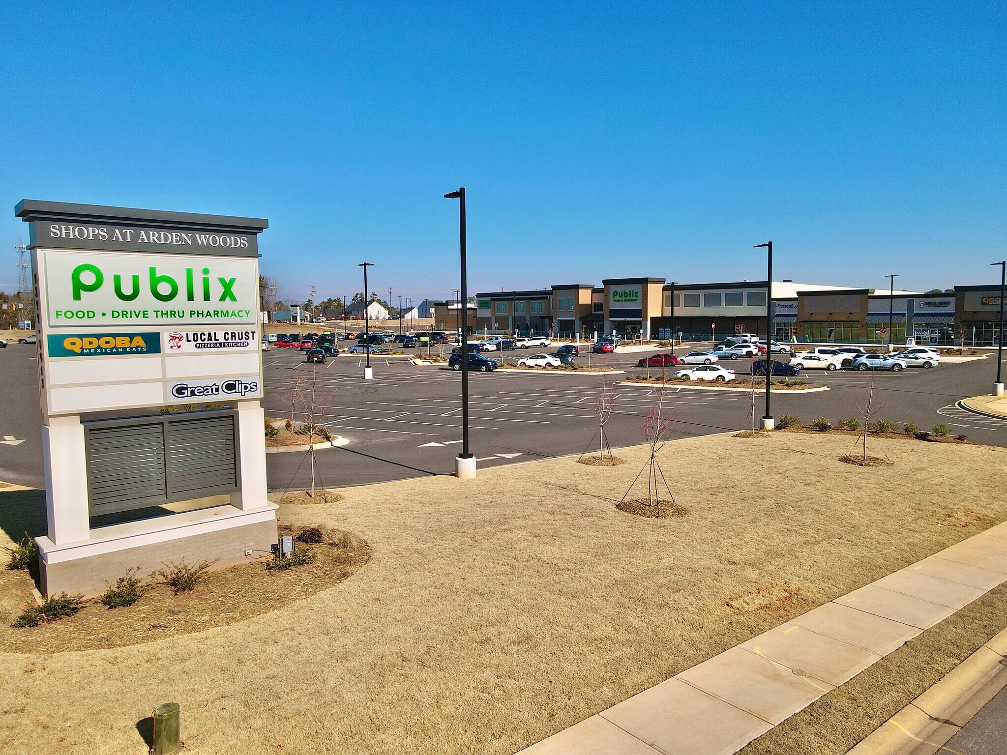 1116 Ashmore Bridge Rd, Greenville, SC à louer Photo principale– Image 1 sur 9