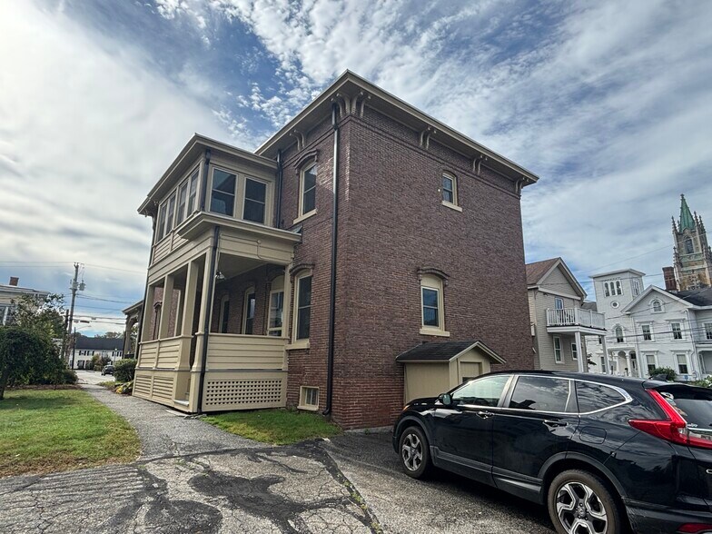 48 Pleasant St, Concord, NH à vendre - Photo de l’immeuble – Image 2 sur 11