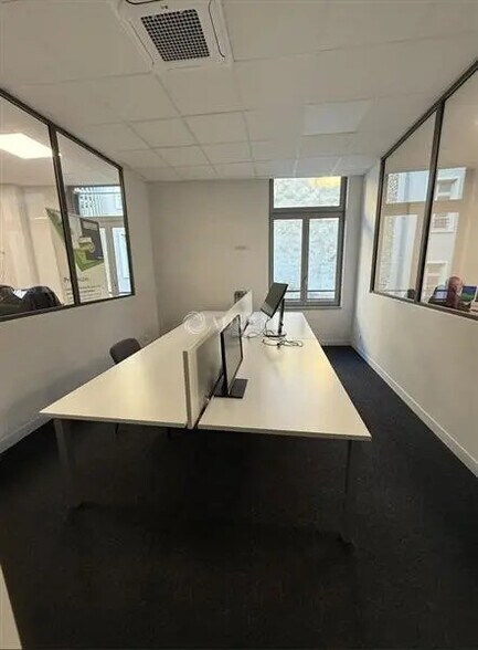 Bureau dans Orléans à louer - Photo de l’immeuble – Image 1 sur 8