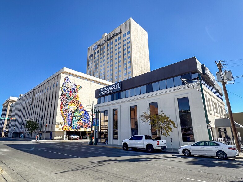 415 N Mesa St, El Paso, TX à louer - Photo de l’immeuble – Image 3 sur 3