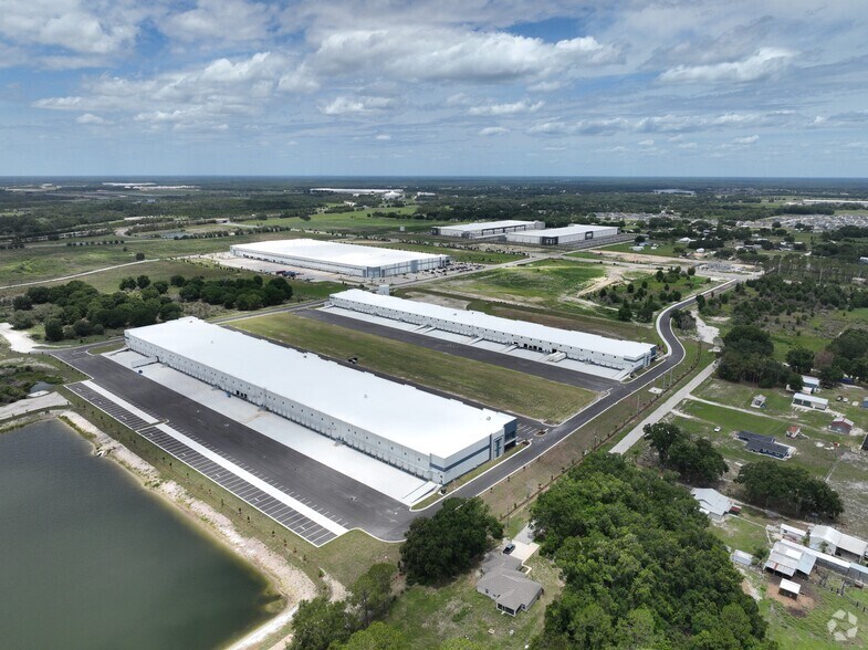 Pace Rd, Auburndale, FL à louer – Image 2 sur 20