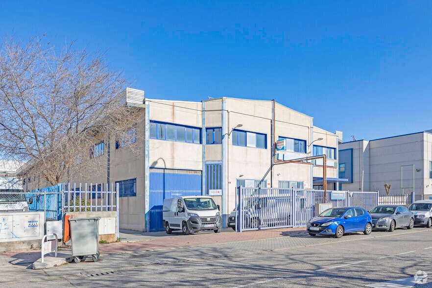 Industriel/Logistique dans Madrid, Madrid à vendre - Photo principale – Image 1 sur 3