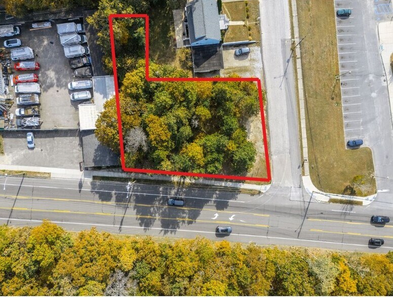 574 Montauk Hwy, Shirley, NY à louer - Photo de l’immeuble – Image 2 sur 7