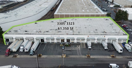 3571-3599 NW Yeon Ave, Portland, OR à louer Photo de l’immeuble– Image 1 sur 4