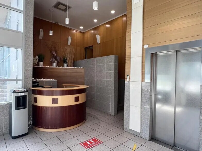 30 Avenue Carnot, Massy à louer - Hall d’entrée – Image 2 sur 13