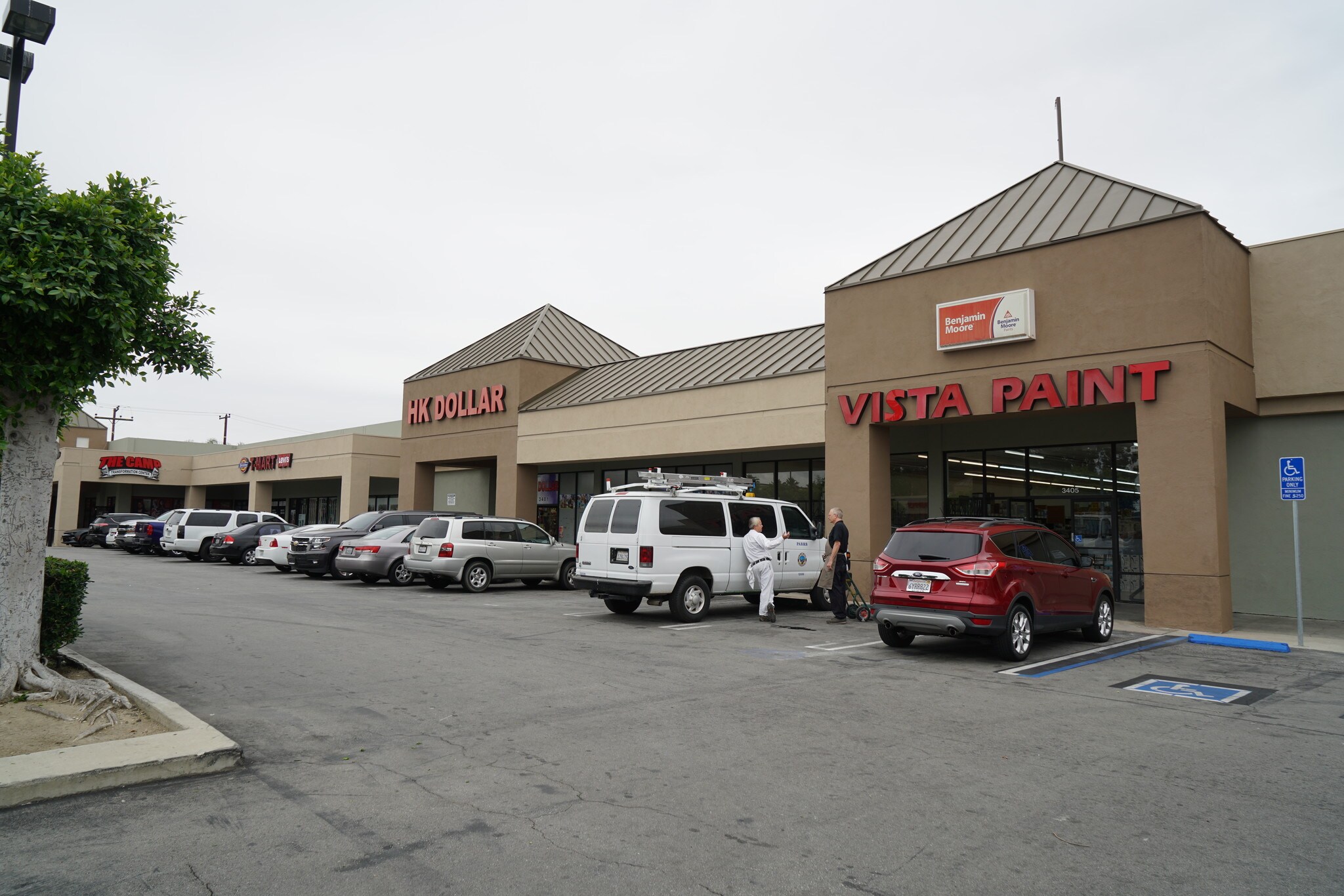 3303-3461 E Artesia Blvd, Long Beach, CA à louer Photo de l’immeuble– Image 1 sur 4