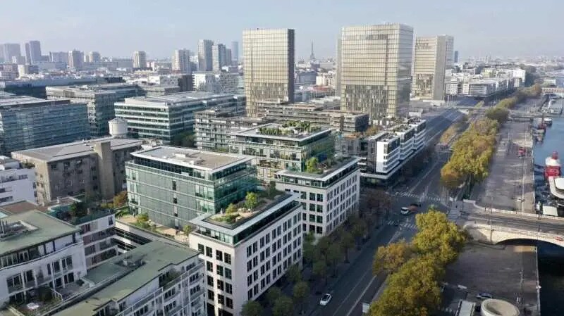 Bureau dans Paris à louer Photo de l’immeuble– Image 1 sur 9