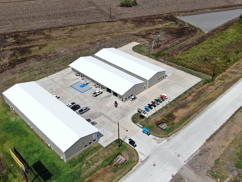 9210 Highway 36, Needville, TX à louer - Aérien – Image 2 sur 17