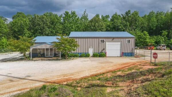 10610 Highway 79 N, Springville, TN à vendre - Photo de l’immeuble – Image 3 sur 56