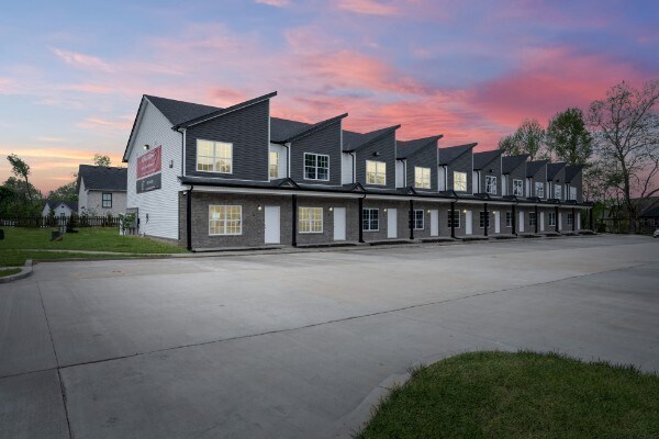 156 Excell Rd, Clarksville, TN à vendre Photo principale– Image 1 sur 8