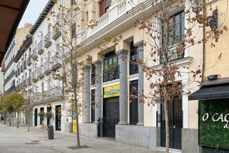 Plaza De Santa Ana, 4, Madrid, Madrid à louer Photo de l’immeuble– Image 2 sur 2