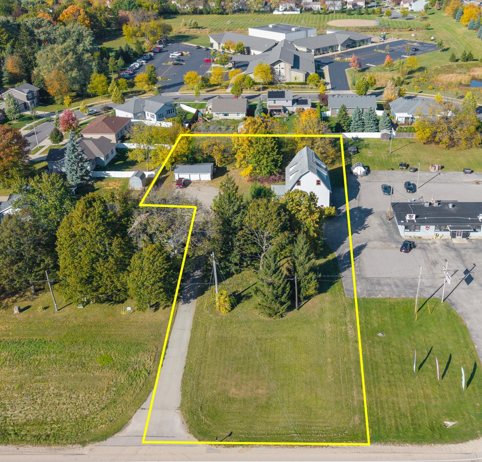 5430 Commercial Ave, Madison, WI à vendre Photo de l’immeuble– Image 1 sur 5