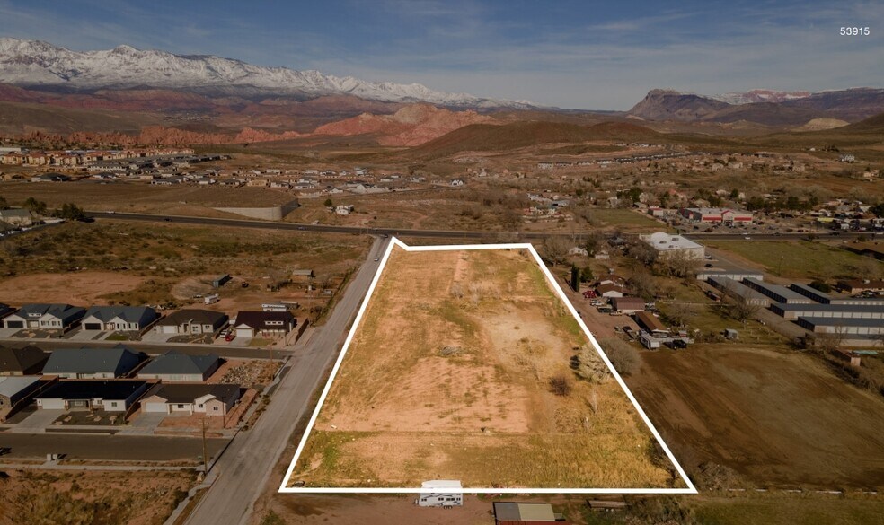 1760-W State St, Hurricane, UT à louer - Photo de l’immeuble – Image 1 sur 1