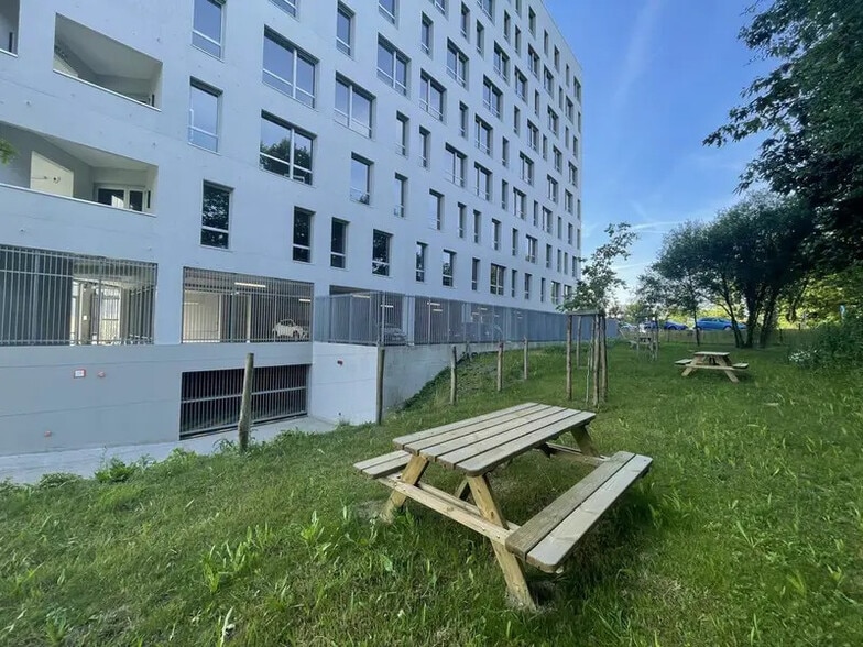Bureau dans Saint-Herblain à louer - Photo de l’immeuble – Image 2 sur 11