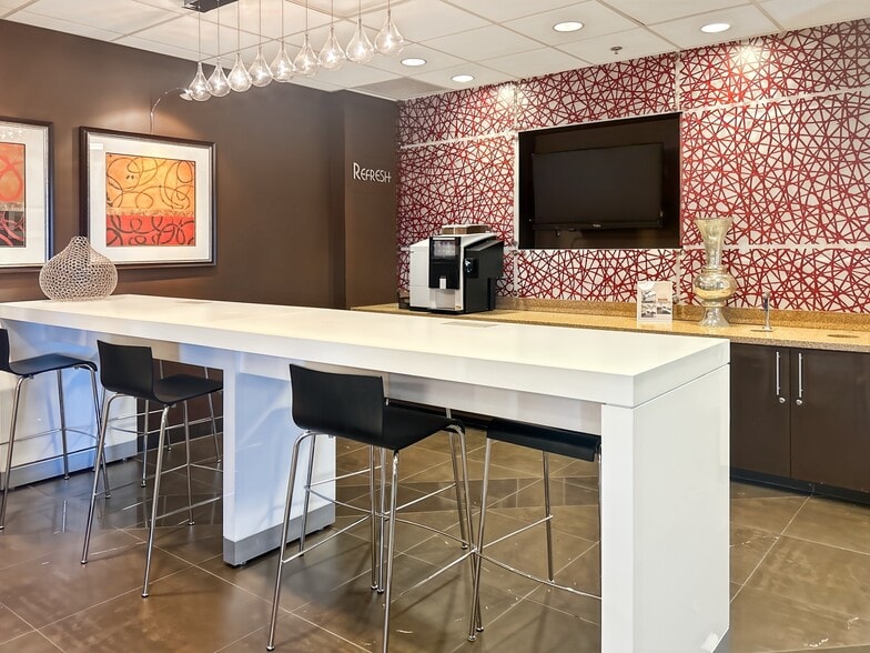 17806 W Interstate 10, San Antonio, TX à louer - Photo intérieure – Image 2 sur 15