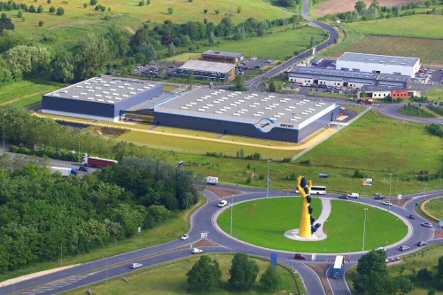 Terrain dans Châtellerault à vendre - Photo de l’immeuble – Image 2 sur 2