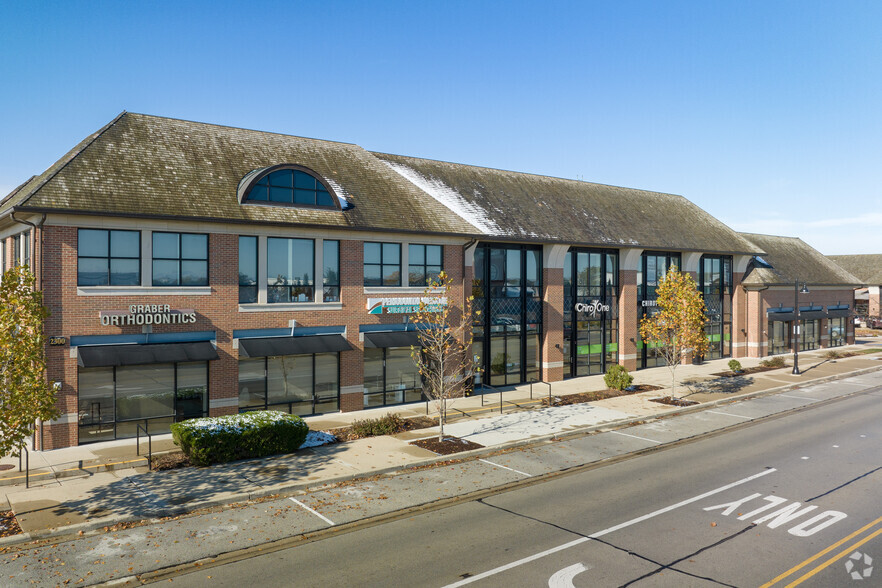 2300 Lehigh Ave, Glenview, IL à louer - Photo de l’immeuble – Image 3 sur 25