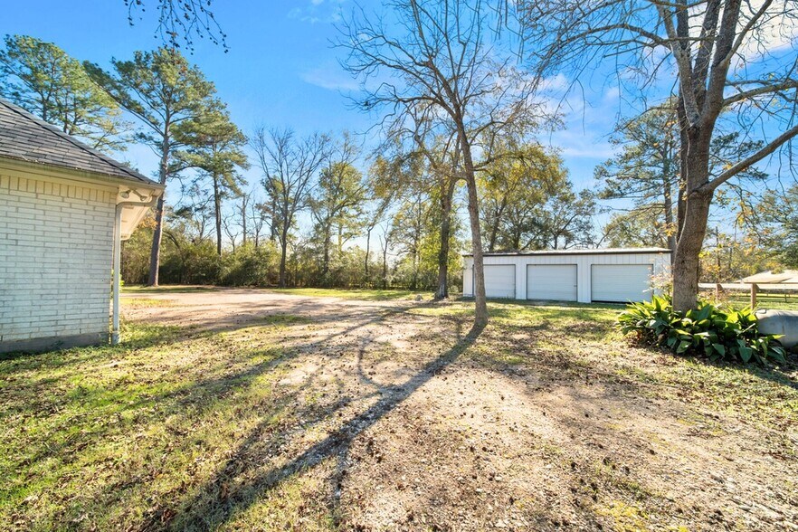 12325 Cude Cemetery Rd, Willis, TX à vendre - Photo de l’immeuble – Image 3 sur 6