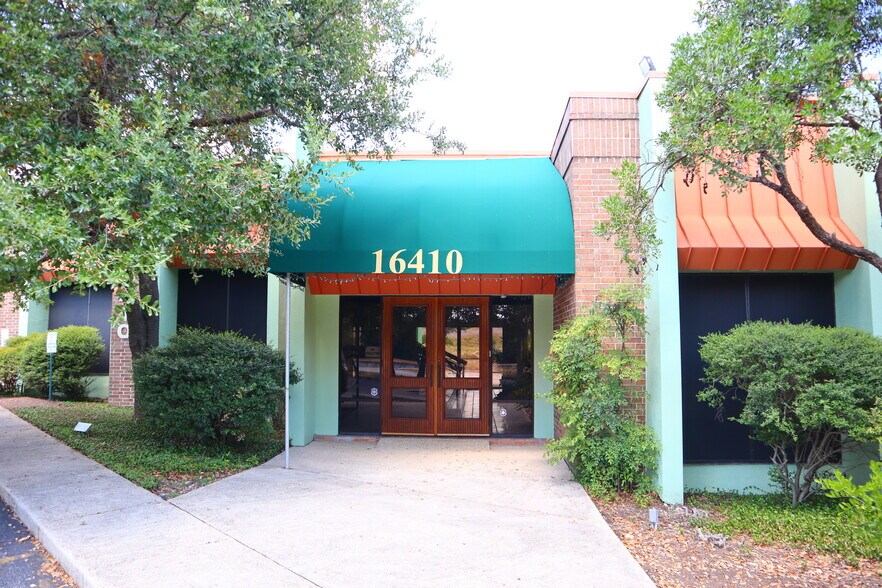 16410 Blanco Rd, San Antonio, TX à louer - Photo de l’immeuble – Image 3 sur 14