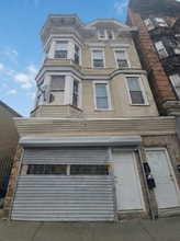 495 Clinton Ave, Newark, NJ à louer Photo de l’immeuble– Image 1 sur 8