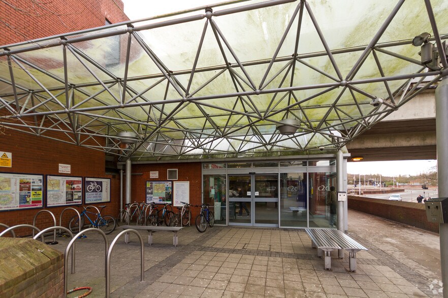 Station Way, Basildon à louer - Photo de l’immeuble – Image 2 sur 4