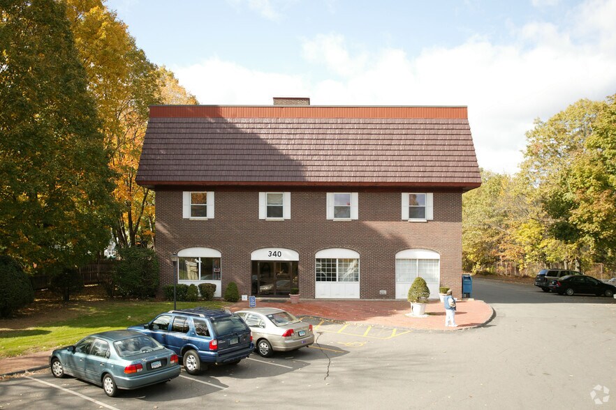 340 Broad St, Windsor, CT à louer - Photo de l’immeuble – Image 1 sur 3