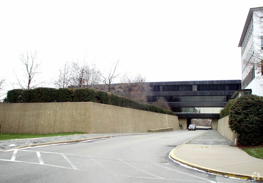 1310 Beulah Rd, Pittsburgh, PA à vendre - Autre – Image 2 sur 3