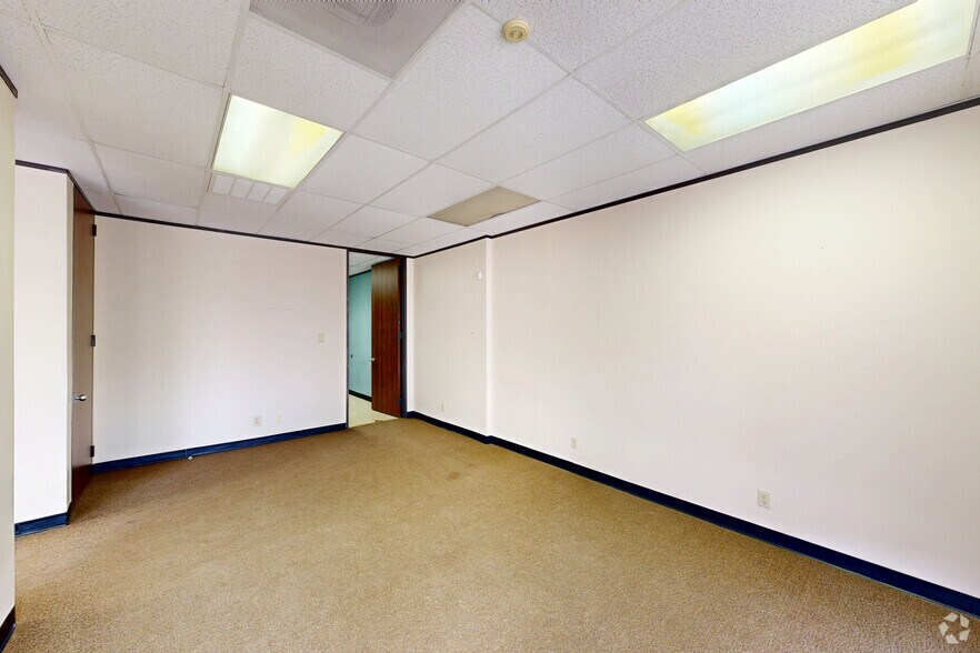 1400 N Sam Houston Pky E, Houston, TX à louer - Numérisation 3D Matterport – Image 2 sur 10