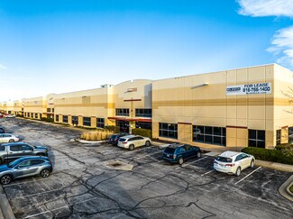 Plus de détails pour 11036-11064 Strang Line Rd, Lenexa, KS - Local d'activités à louer