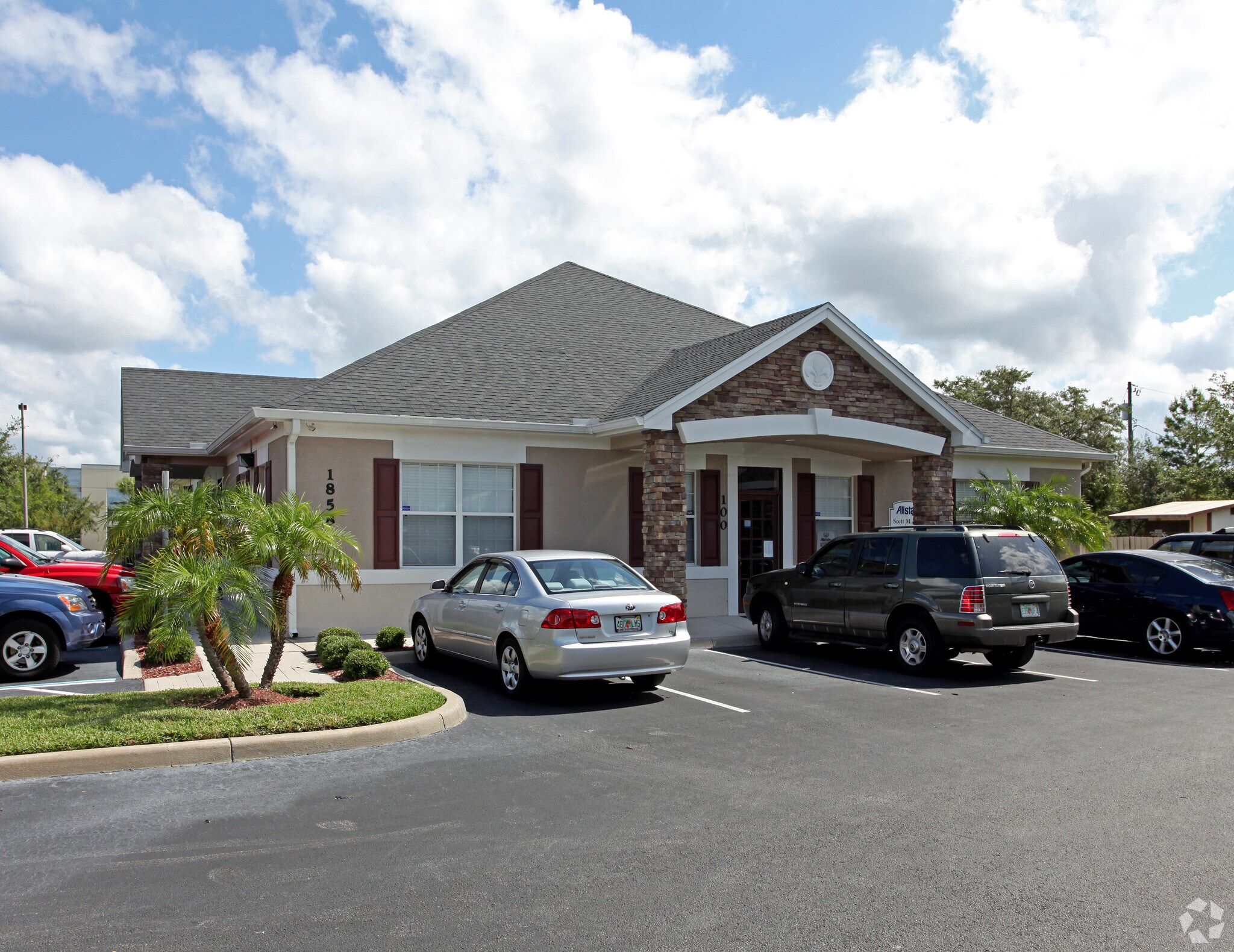 1858 N Alafaya Trl, Orlando, FL à vendre Photo principale– Image 1 sur 4