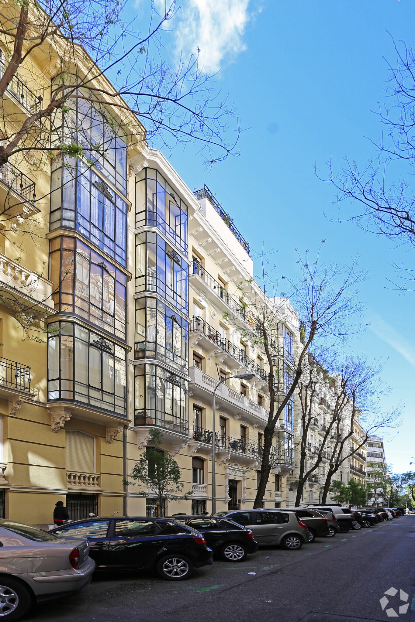 Calle del Monte Esquinza, 44, Madrid, Madrid à louer Photo principale– Image 1 sur 3