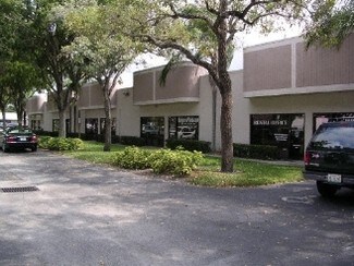 Plus de détails pour 214 S Military Trl, Deerfield Beach, FL - Local d'activités à louer