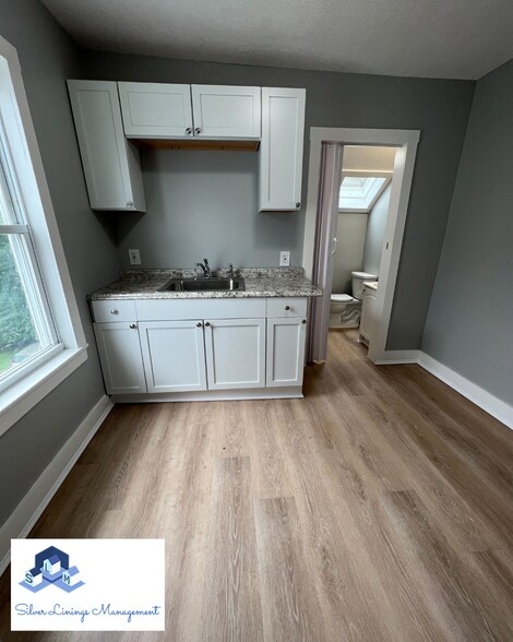 34 Marshall St, Putnam, CT à vendre - Photo de l’immeuble – Image 2 sur 14