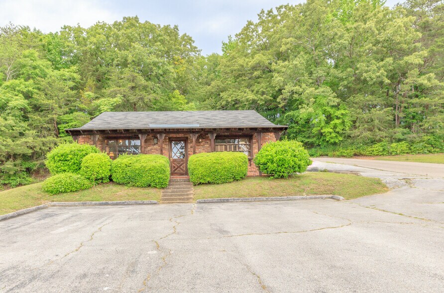 4135 Hixson Pike, Chattanooga, TN à vendre - Photo principale – Image 1 sur 28