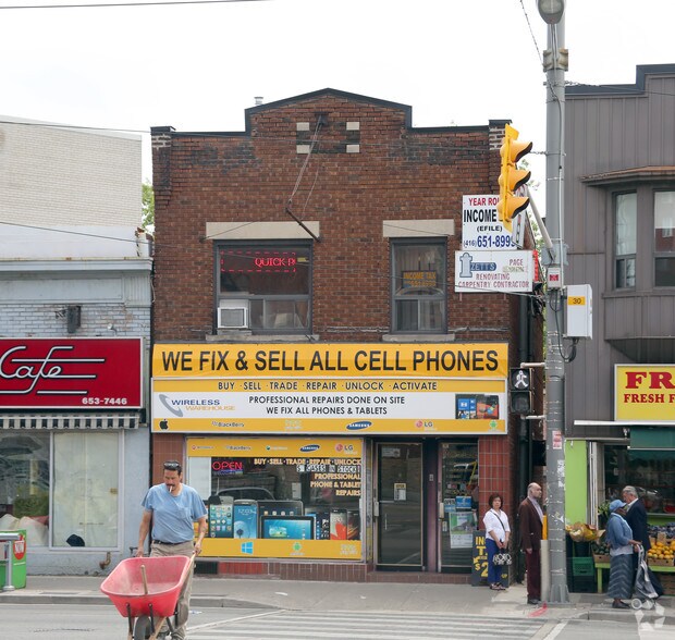 539 St Clair Ave W, Toronto, ON à louer - Photo de l’immeuble – Image 2 sur 2
