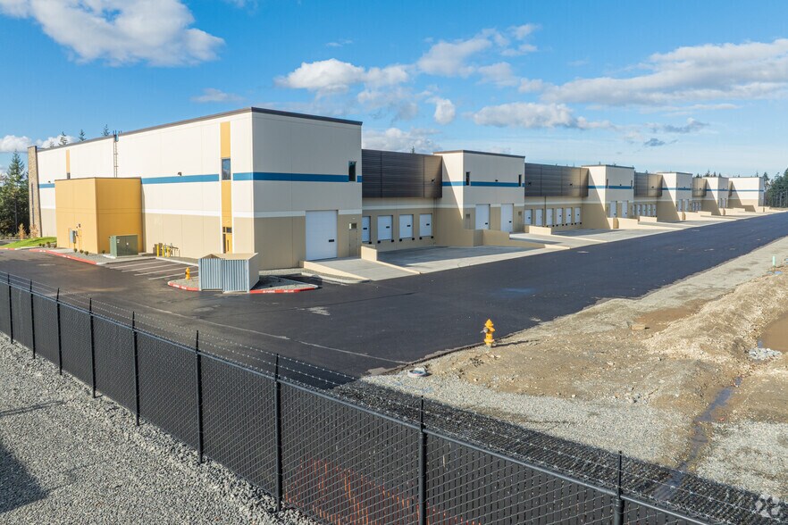 14621 170th Ave E, Bonney Lake, WA à vendre - Photo principale – Image 1 sur 5