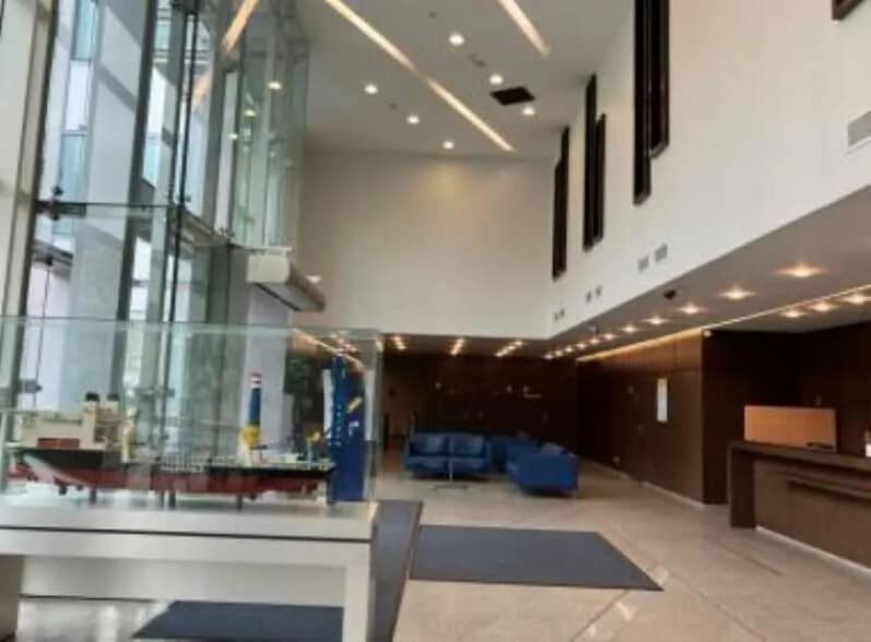 7 Avenue San Fernando, Montigny-le-Bretonneux à louer - Photo de l’immeuble – Image 2 sur 7
