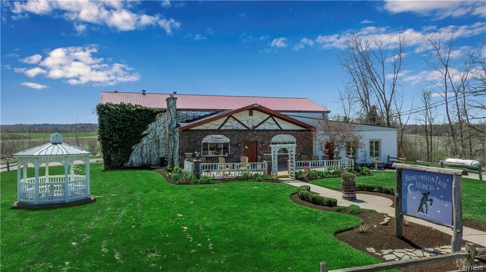 4120 Ridge Rd, Lockport, NY à vendre - Photo de l’immeuble – Image 2 sur 10