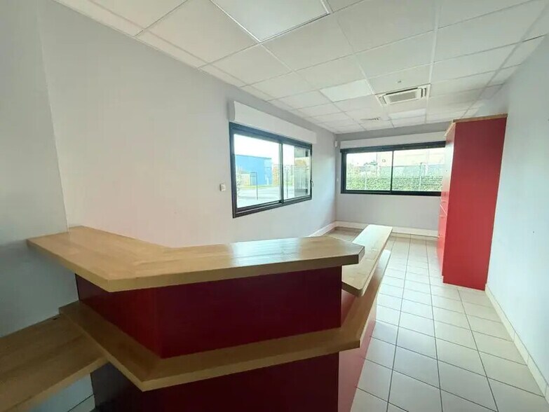 Bureau dans Les Sorinières à louer - Photo de l’immeuble – Image 2 sur 4