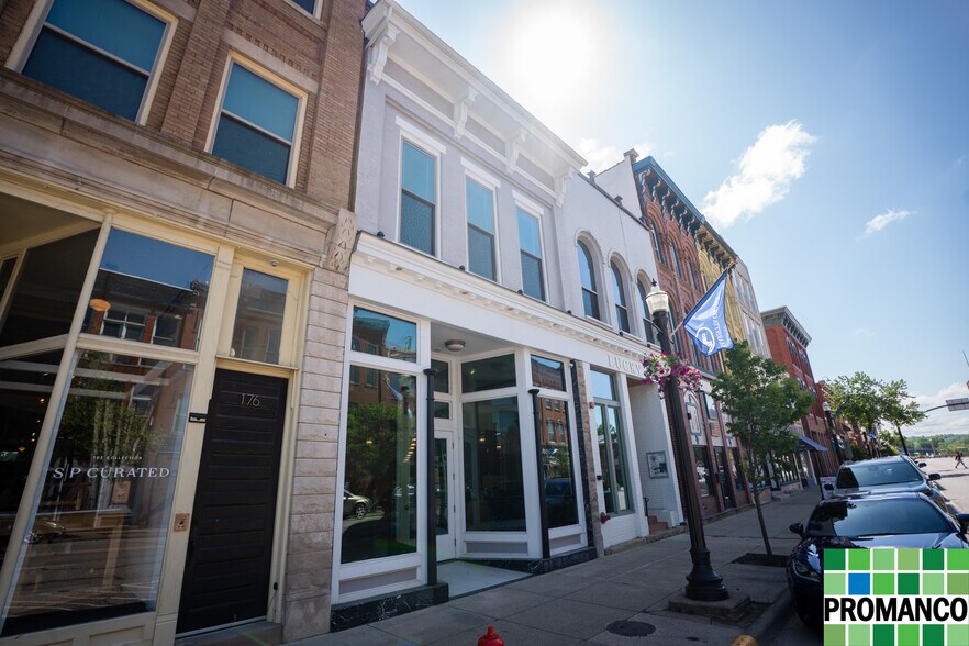 174 Front St, Marietta, OH à louer - Photo de l’immeuble – Image 1 sur 7
