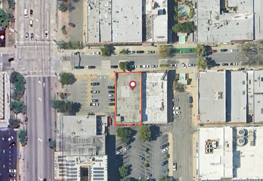 164 E 2nd St, Pomona, CA à vendre - Photo de l’immeuble – Image 2 sur 4