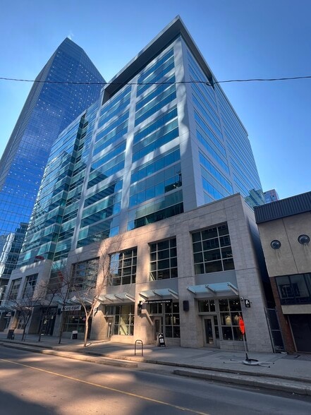 607 8th Ave SW, Calgary, AB à louer - Photo de l’immeuble – Image 1 sur 1