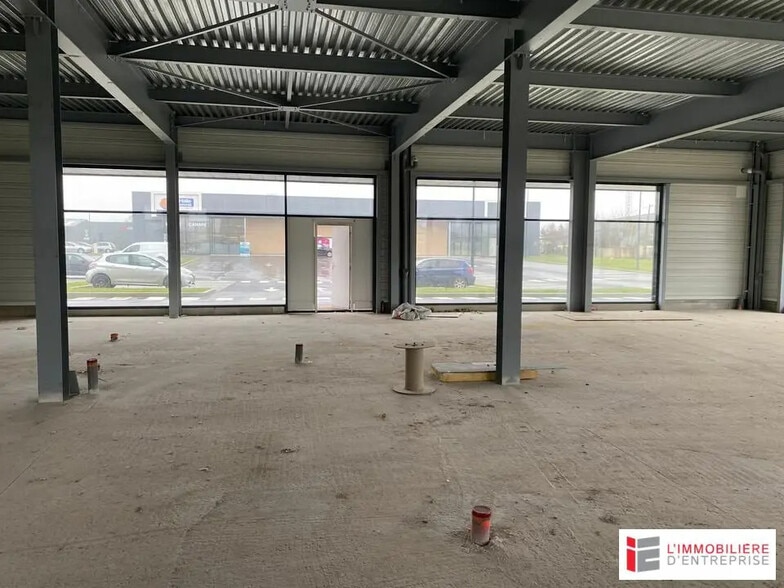 Local commercial dans Mordelles à louer - Photo intérieure – Image 3 sur 4